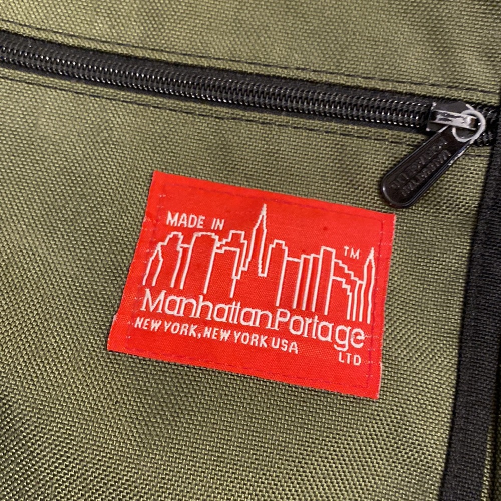 Manhattan Portage Green Men's Backpack View 3